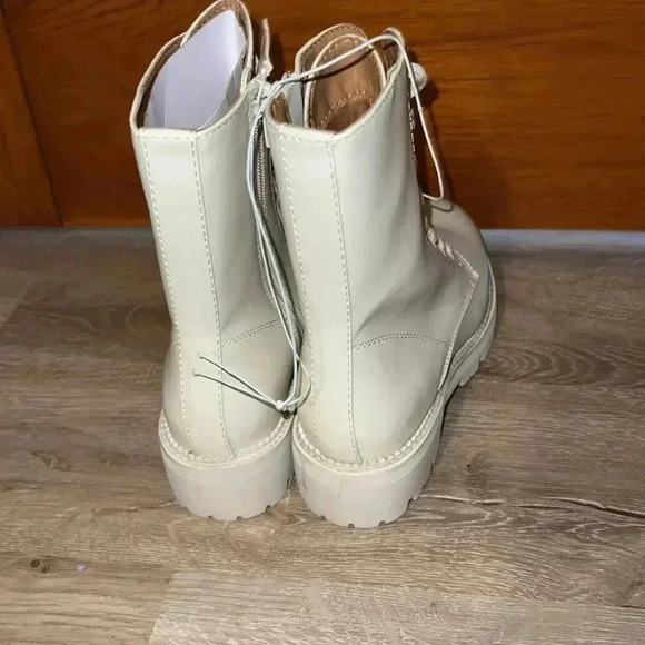 Target Platform Boots NEW - Picture 3 of 5